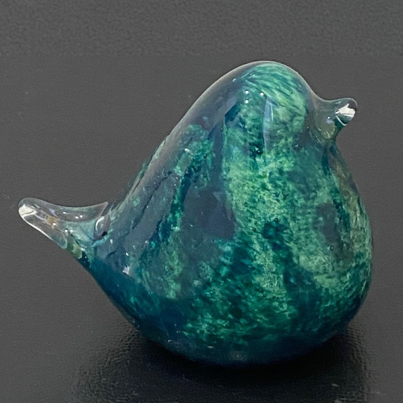 Murano Style Green Swirl Glass Bird Small Art Glass Bird Figurine - Picture 3 of 14